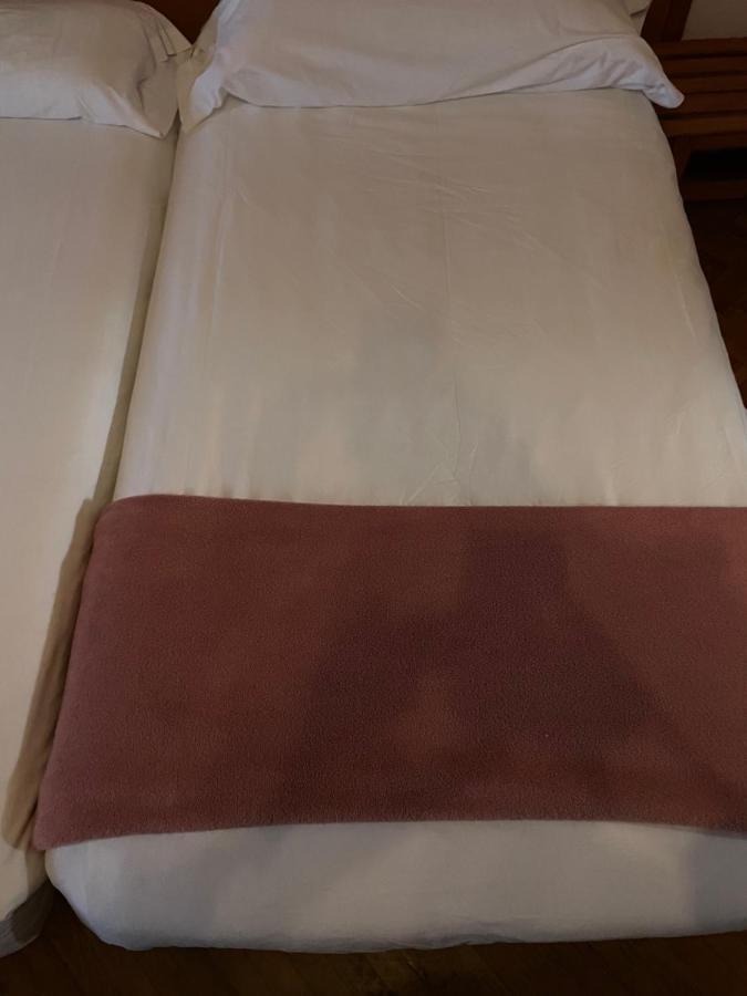 Albergue Hostal Sao Telmo Tui Esterno foto