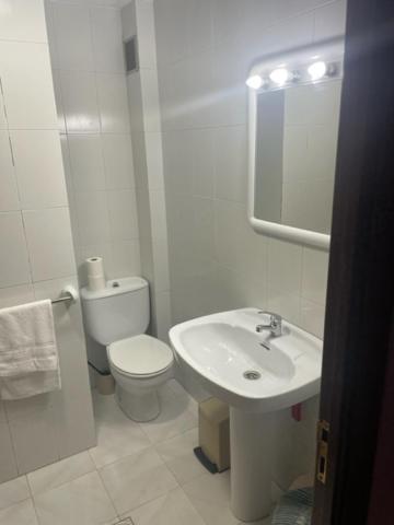 Albergue Hostal Sao Telmo Tui Esterno foto