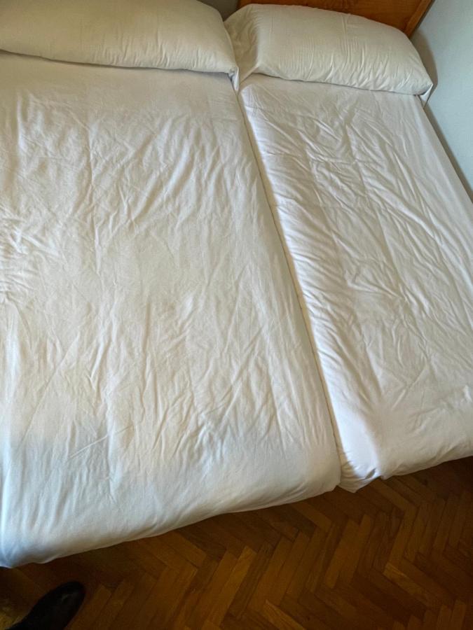 Albergue Hostal Sao Telmo Tui Esterno foto
